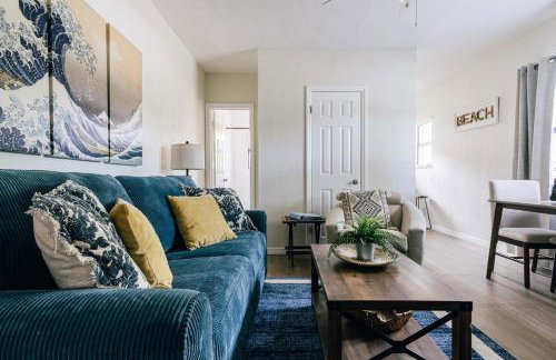 One bedroom private apt 2 blocks to beach King Bed - Foto 5