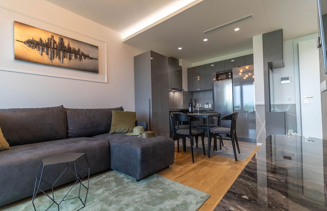 Apartments Royal - Sakura Park - Photo 29