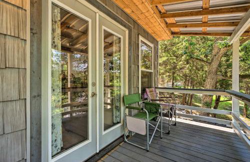 Waterfront Cottage in Fort Towson with 2 Decks! - Foto 16