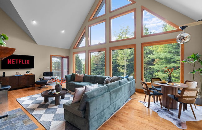 Luxury Chalet, Firepit, Sauna, Pet Friendly, 5 mins to Windham Mtn resort - Foto 1