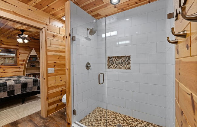 Beside Still Water 1 - 2 Bedrooms, 2 Baths, Sleeps 6 Home by RedAwning - Photo 17