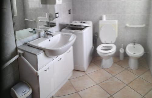 Trilocale BELVEDERE Alloggio ad uso turistico - VDA - LA THUILE - CIR 0068 - Foto 16