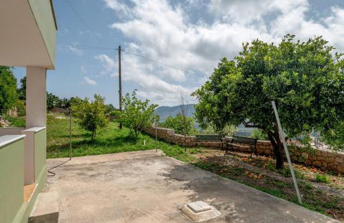 Traditional House in Velies - Photo 4