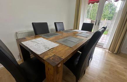 3-Bed Family Home in Furzton, Near Lake & Parking - Photo 15