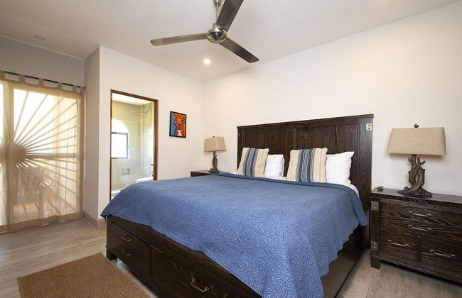 Newly Remodeled Beachfront Condo, Ground-Floor Terrace & Direct Access to Playa Flamingo - Foto 4