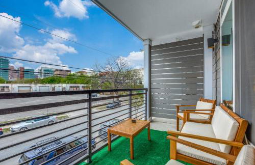 Trendy Condo on Riverwalk Free Parking Pet Friendly Centrally Located on the Riverwalk - Foto 6