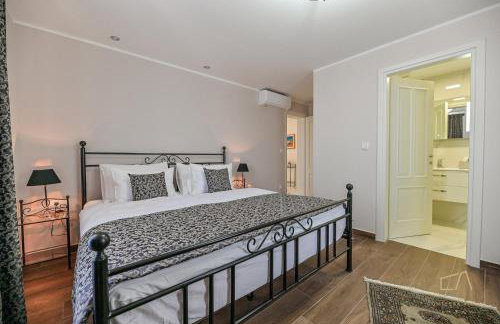 Villa Maria - Photo 23