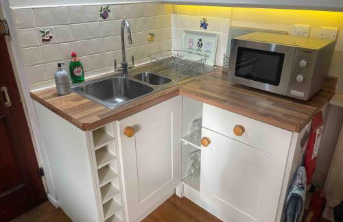 Walkers Retreat with garden and views - Photo 4