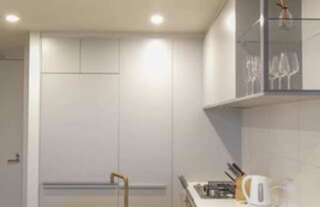 New Spacious 2 Bedroom With Gorgeous City Views - Foto 7