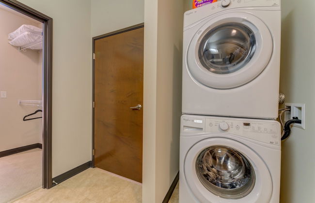 Kasa Westown Milwaukee - Photo 36