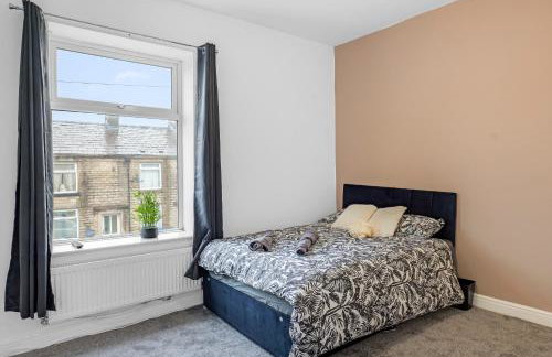 Unique 3 Bedrooms, 3 Ensuite, FREE WiFi, Private Parking - Foto 32