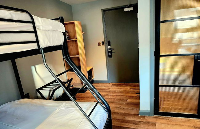 Pinnacle Suites - Foto 42