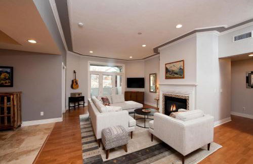 Mears House Unit 1A - Photo 2