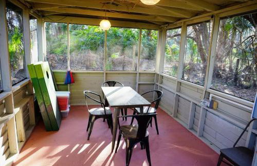 The Nature House a Secluded Canal front Cabin - Foto 18