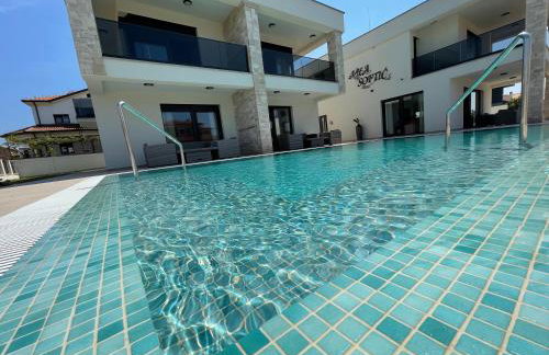 Vila Softic Azra - Photo 3