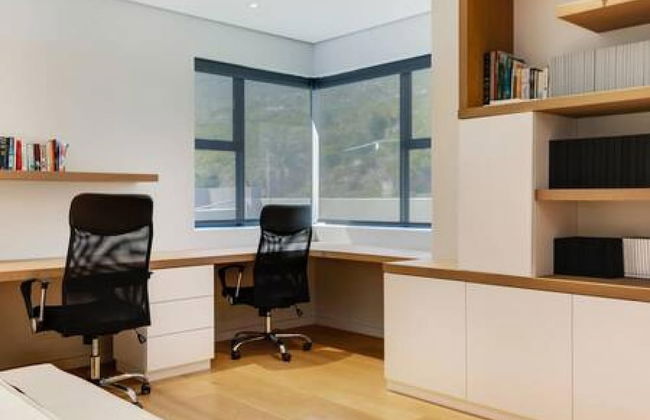 Luxurious Holiday Villa w Views Pool Jacuzzi Halo Villa - Photo 14