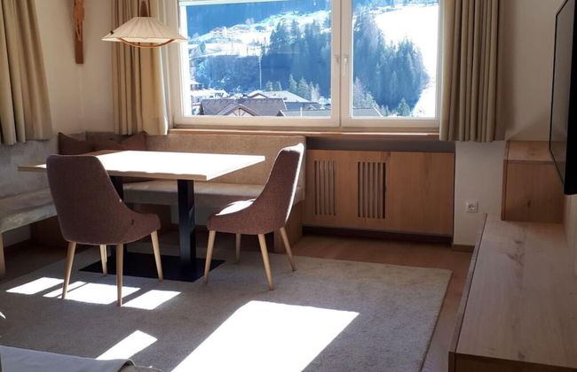 Lovely Apartment in St. Ulrich in Groden - Foto 1