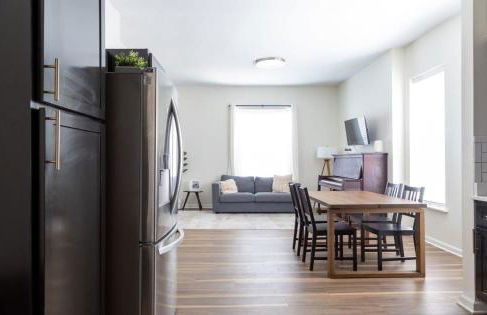 Spacious Tower Grove 3BR Home ABODEbucks - Foto 8