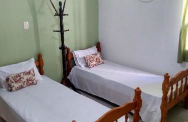 Apto Praia da Enseada 4 pessoas - Foto 16