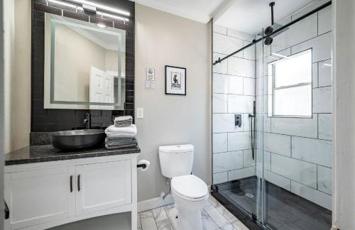 4BR HOME SLEEPS 13 DOWNTOWN/Pet Friendly/EVCharger - Foto 31