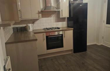 Rosag 4- Bedroom Guest House Rainham - Foto 13