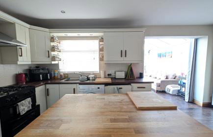 Sydenham Serenity: Bright Home with Conservatory - Foto 9