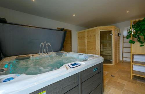 Luxurious Villa With Spa And Indoor Swimming Pool - Foto 28