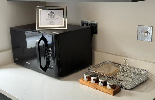 Stansted Airport Stay, Parking and Luxury Suite - Foto 3