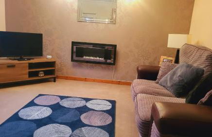 Family home - Photo 1