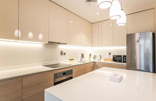 Elite LUX Holiday Homes - Captivating 1BR Apt Games Pool Gym in Arjan Dubai - Photo 13