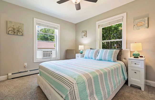 Tranquil Tides Home for 8! - Photo 4