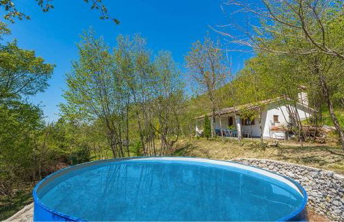 Two-Bedroom Holiday Home In Dolenja Vas - Foto 1