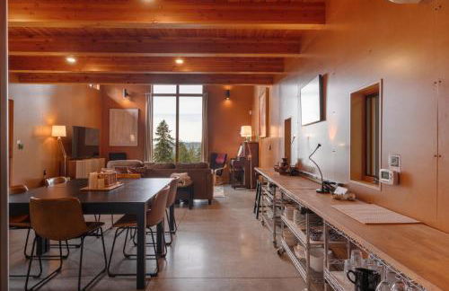 Water Views, Walk to Beach! New Hot Tub! - Foto 16