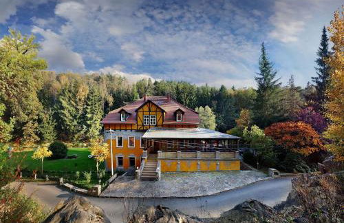 Villa Rotschoenberg im Tal der Freiberger Mulde - Foto 1