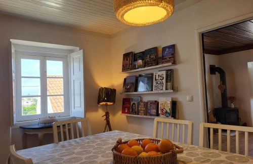 Charmingly Renovated Village House in Sintra, Penedo - Photo 18