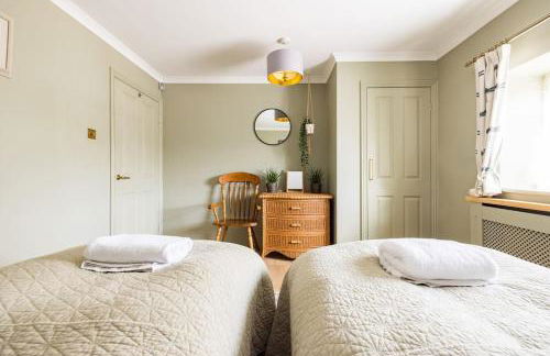 Stunning Renovation edge of Frome + country views - Photo 49