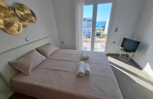 Seafront Villa Christina - Photo 17