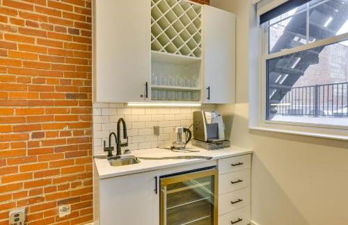 Downtown Omaha Getaway with Deck and Gas Grill! - Foto 9