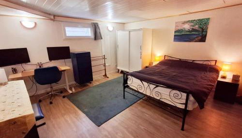 Private 1 bedroom flat with Garden Access in Le Pecq - Foto 4