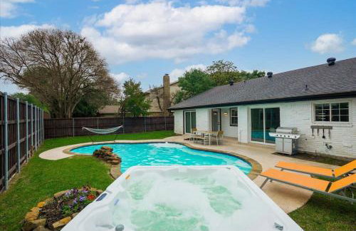 Perfect Getaway Home w Pool Jacuzzi Cinema Room - Foto 2