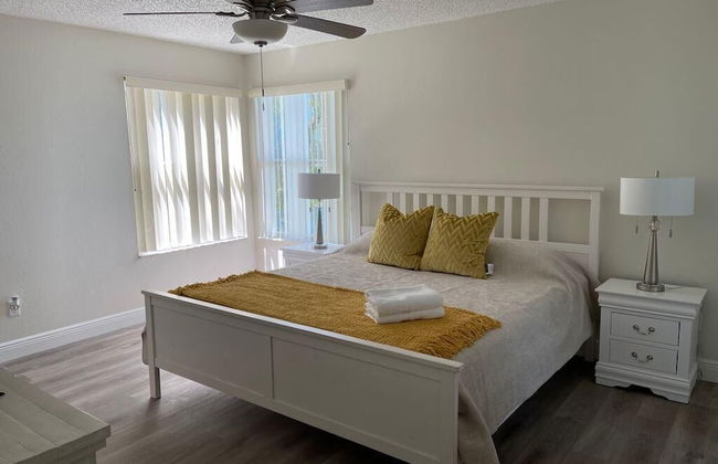 Three Bedroom Apartment #7 -- 2737 NPB -- Vusa Three Bedroom Condo Apartment - Foto 3