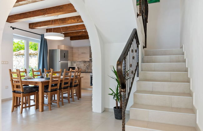 Quaint Holiday Home near Buzet with Terrace - Foto 35