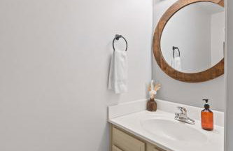 Entire Duplex Close to ark with Private Parking - Foto 17