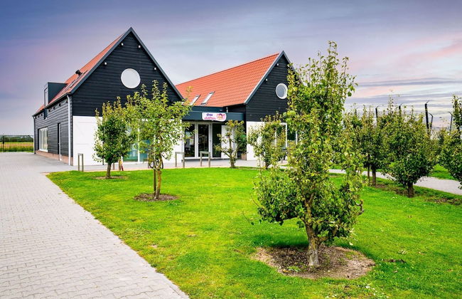 Chalet in Oostkapelle Near the Beach - Photo 27