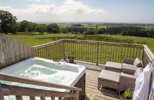 Garth Cottage, Castle Carrock, family friendly with hot tub and views - Foto 1