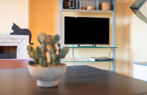 Small Rustic Apartment - Photo 11