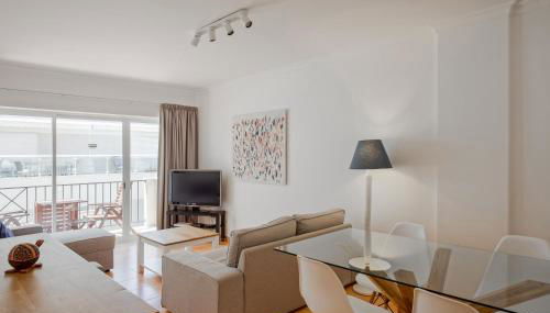 Monte Gordo Beach Flat with Balcony - Foto 5