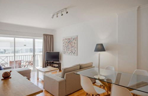 Monte Gordo Beach Flat with Balcony - Foto 5