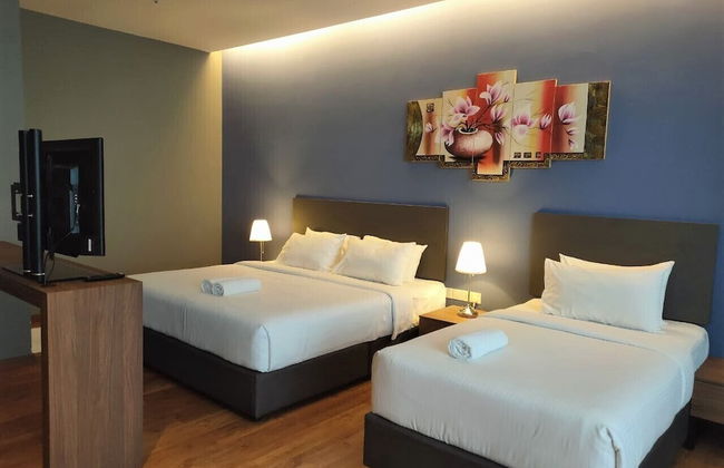 Imperial Suites - Photo 14