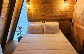 YESHUA - Cabana de Luxo com Hidro, Lago Natural e Adega - Foto 7